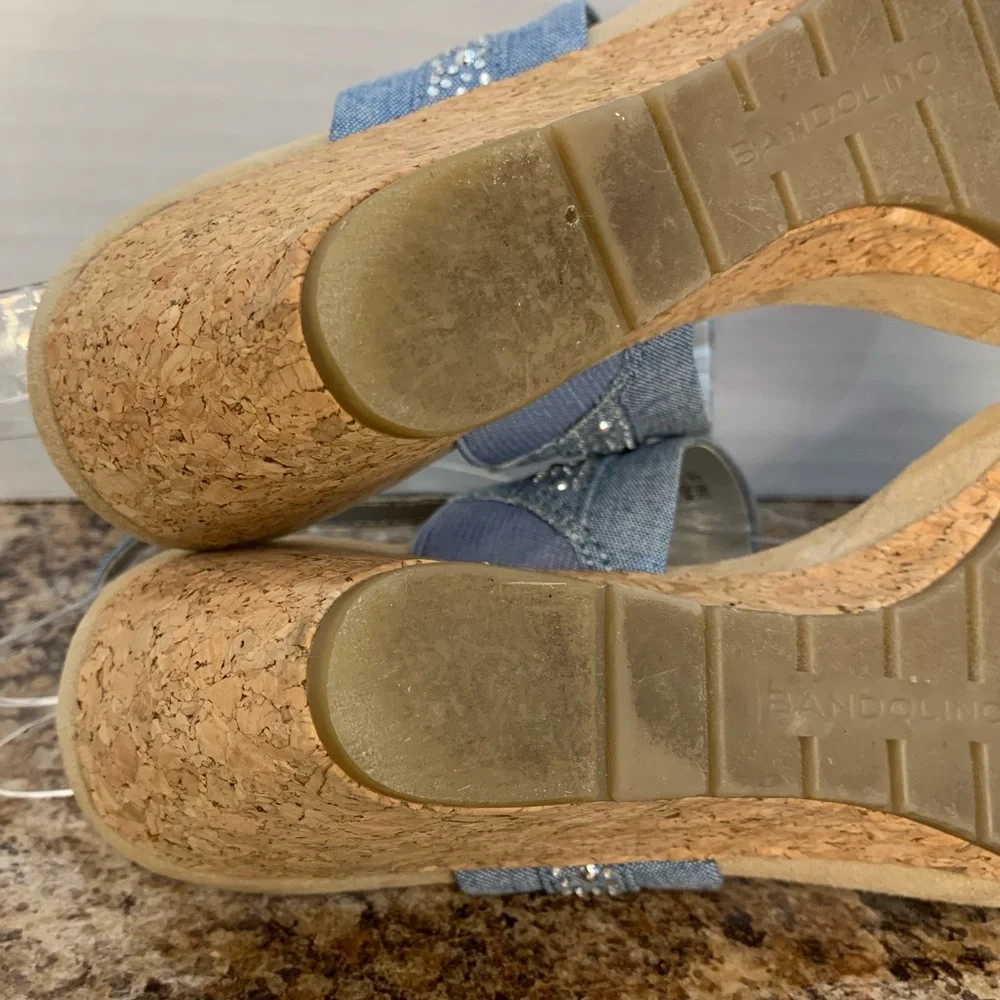 Bandolino Gurleen Chambray Blue & Rhinestone Wedge Sandals Size 8